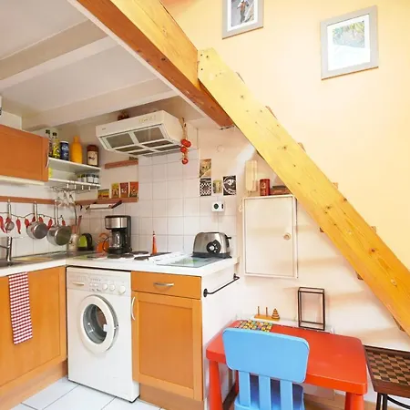 Lovely Bright Studio In The Centre Presqu'ile Apartment
